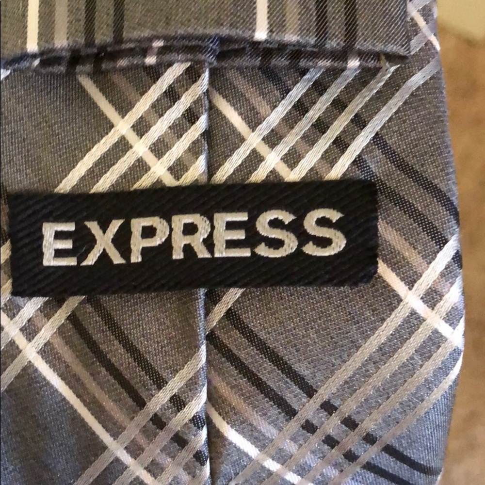 Express tie - Picture 3 of 3
